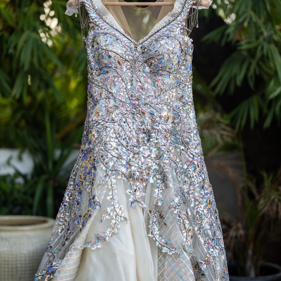 Stunning White and Silver Embellished Wedding Dress - Picture 2 of 12